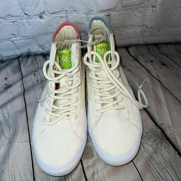 Vans Sesame Street The Lizzie Embroidered Characters Mens Size 8.5 - Picture 2 of 6